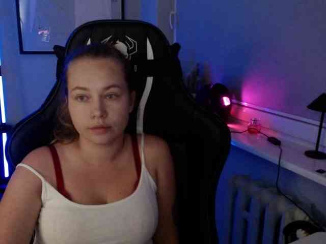 hollyBB Live Webcam on BongaCams