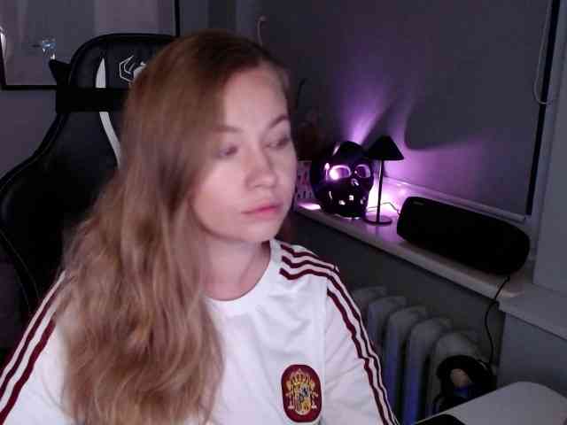 hollyBB webcam