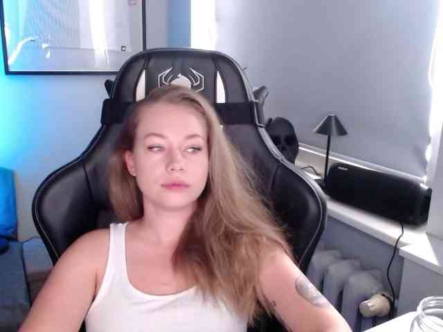 hollyBB
