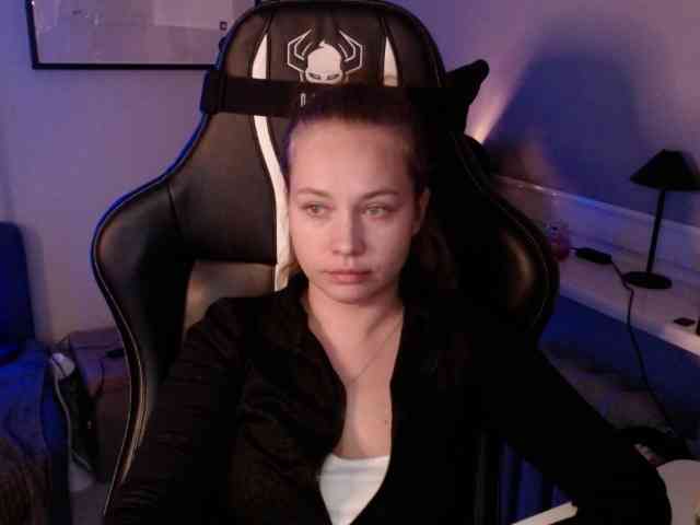 hollyBB