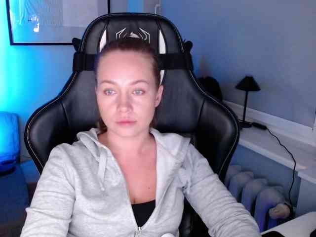 hollyBB