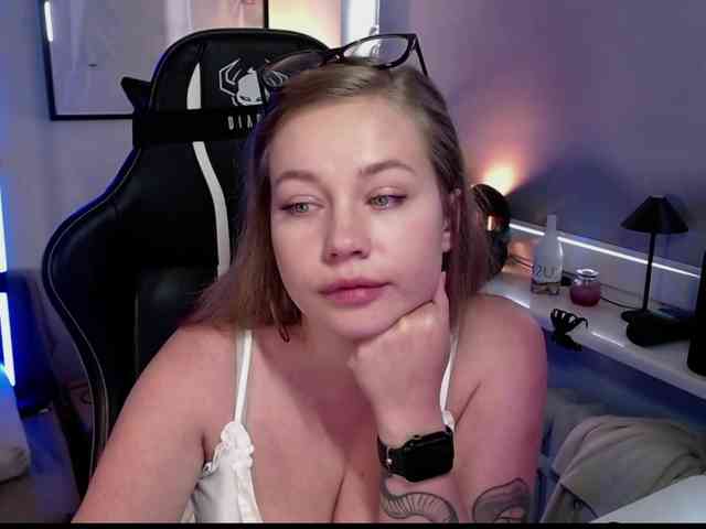 hollyBB