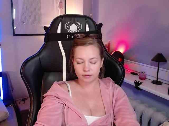 hollyBB