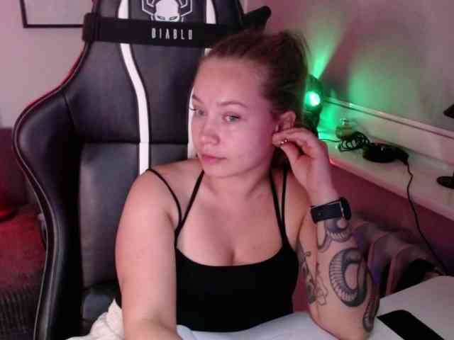 hollyBB