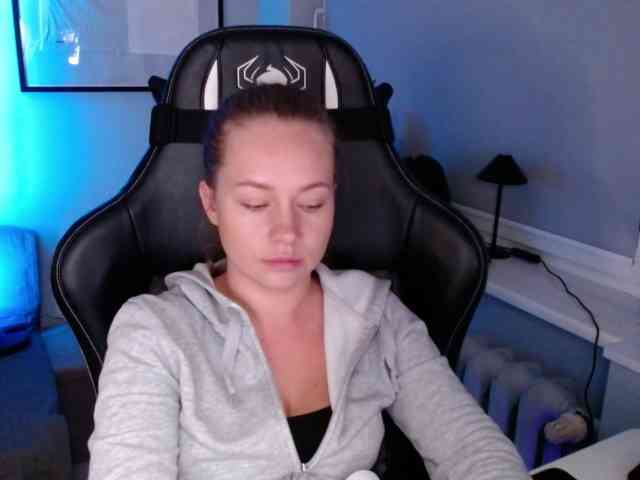 hollyBB