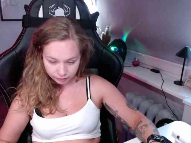 hollyBB