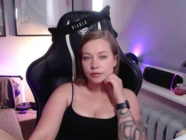 hollyBB