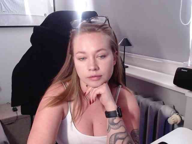 hollyBB
