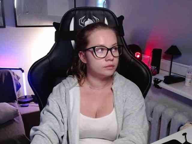 hollyBB