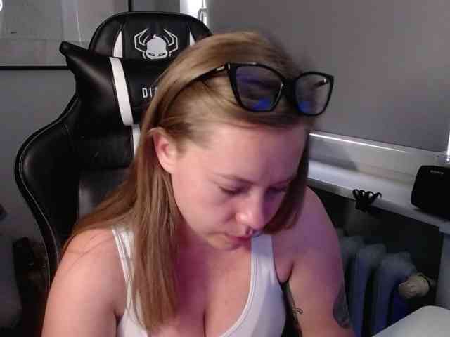 hollyBB