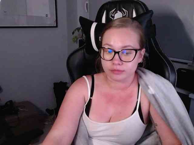 hollyBB