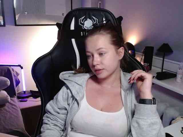 hollyBB