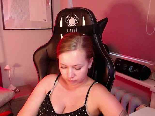 hollyBB
