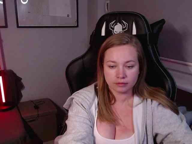 hollyBB