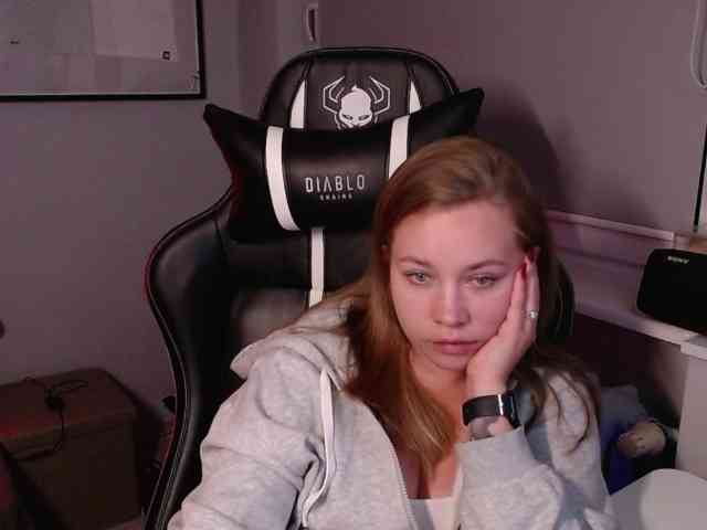 hollyBB