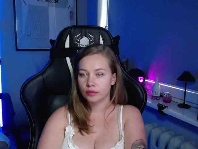 hollyBB