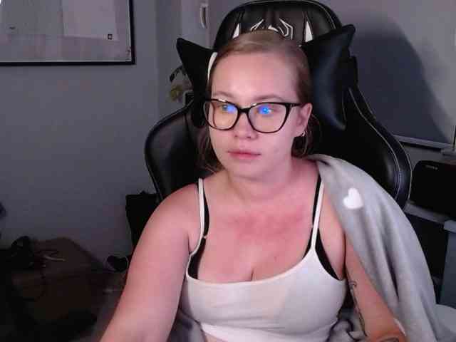 hollyBB