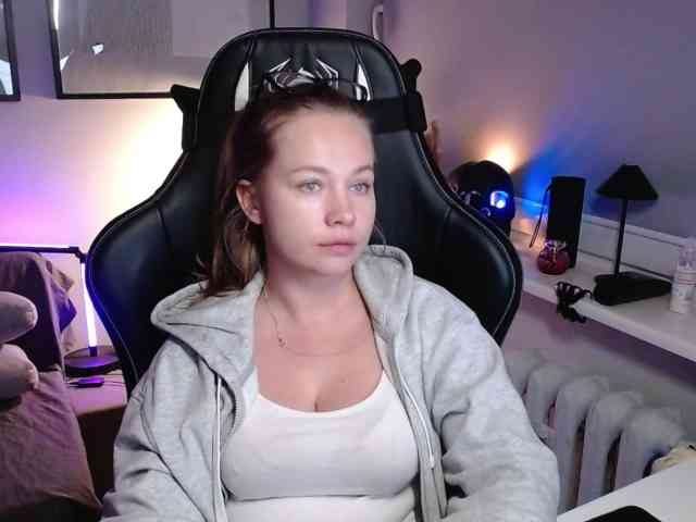 hollyBB