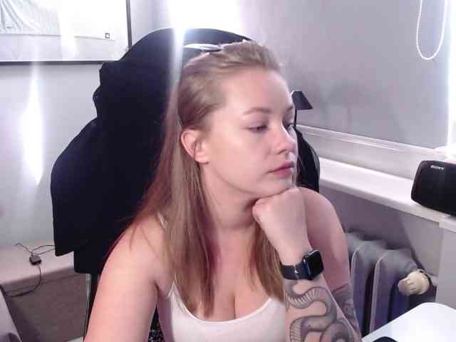 hollyBB
