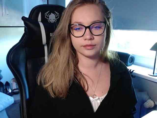 hollyBB webcam