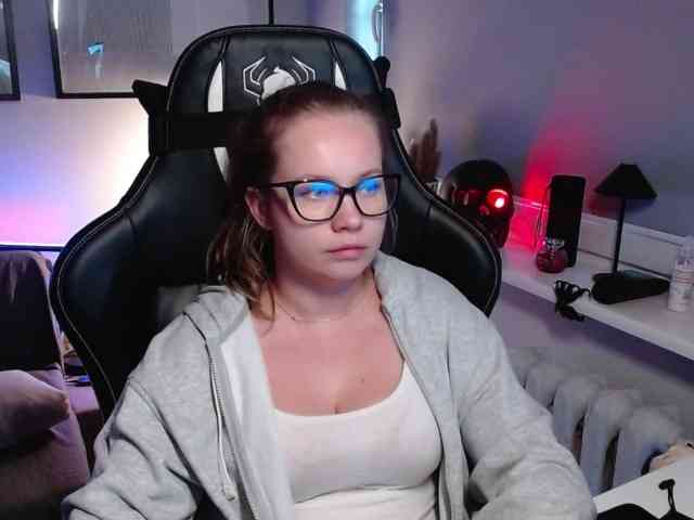 hollyBB