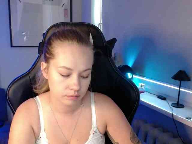 hollyBB