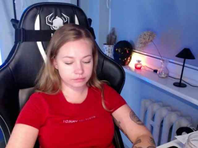 hollyBB webcam