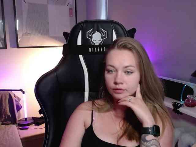 hollyBB
