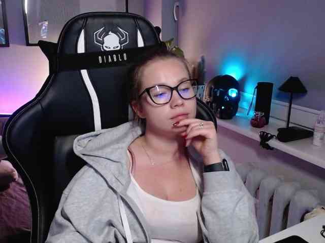 hollyBB