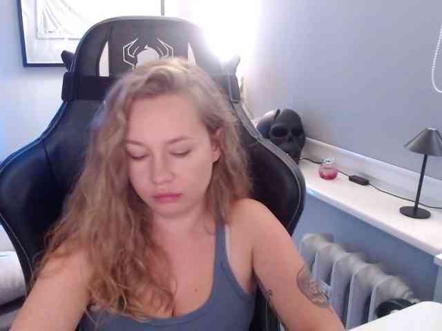 hollyBB