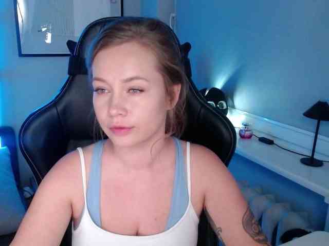 hollyBB