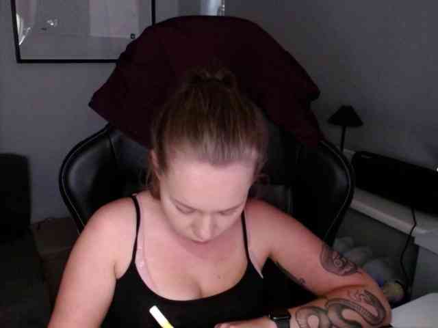 hollyBB