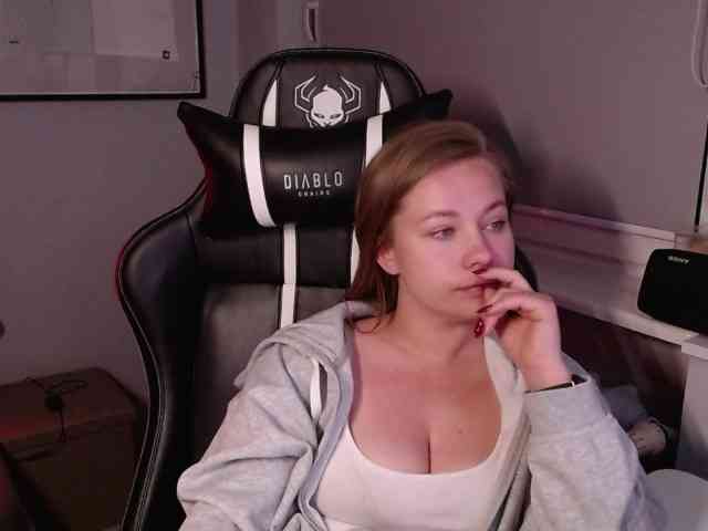 hollyBB