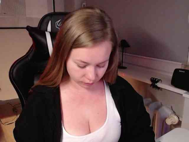 hollyBB