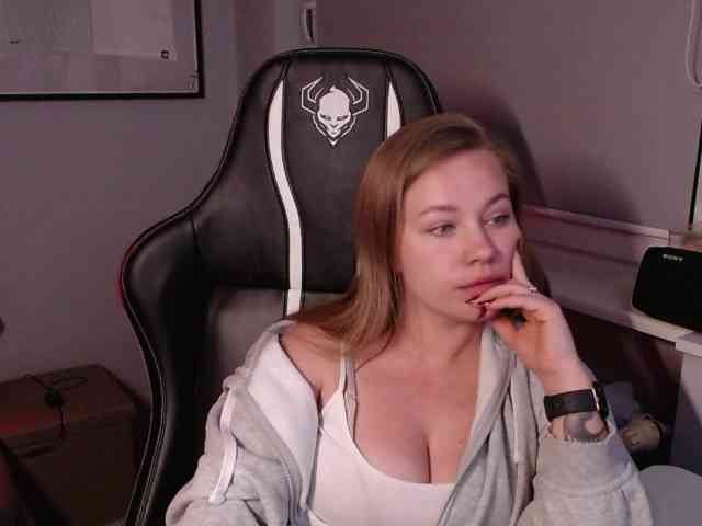 hollyBB