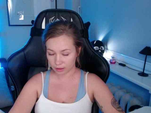 hollyBB