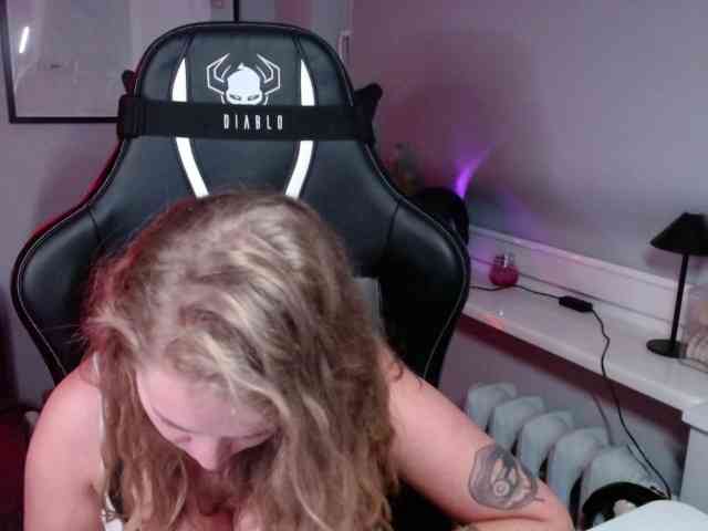 hollyBB
