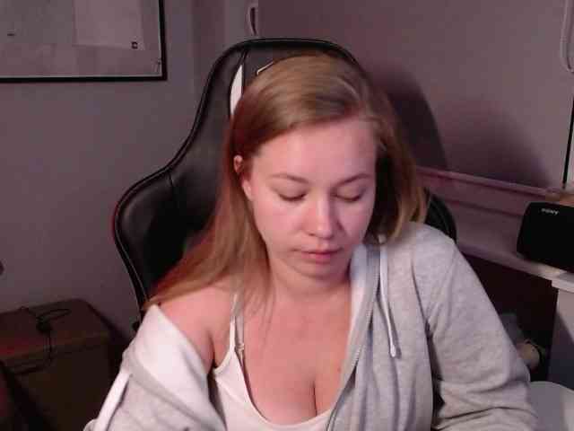 hollyBB