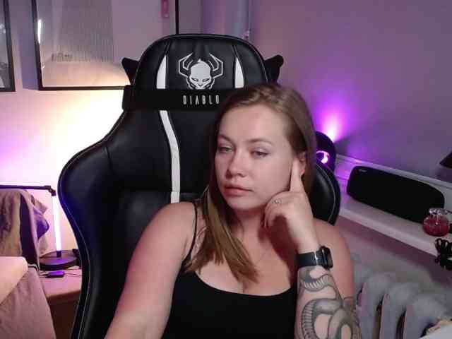 hollyBB