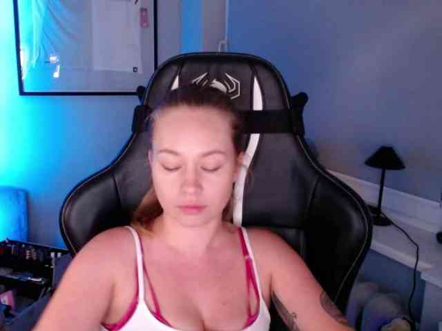 hollyBB
