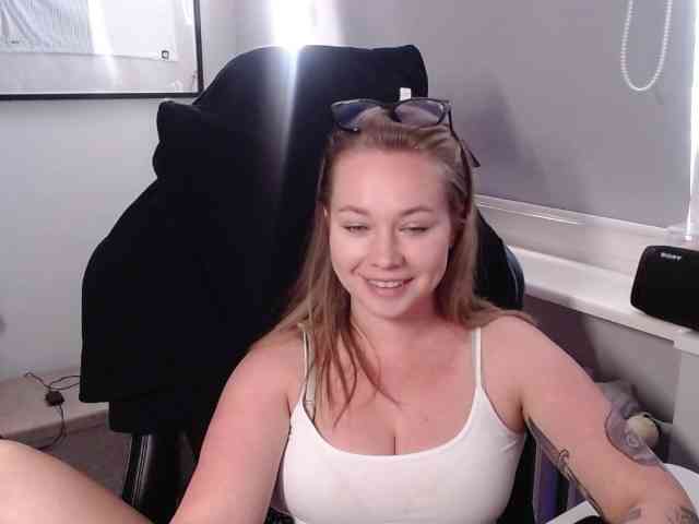 hollyBB