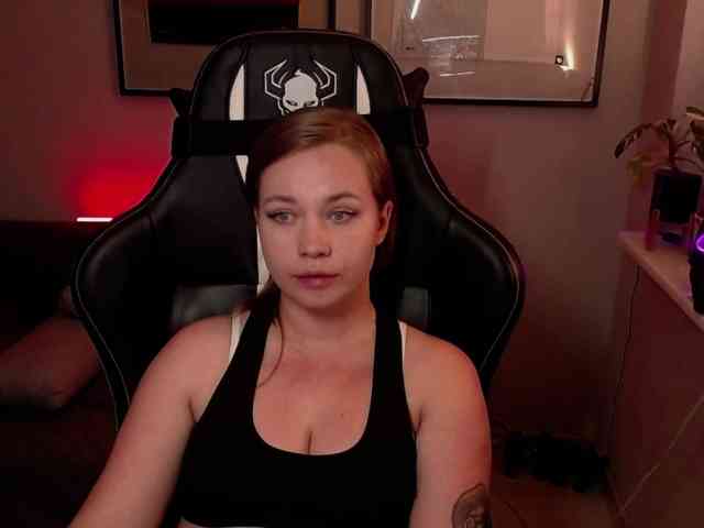 hollyBB