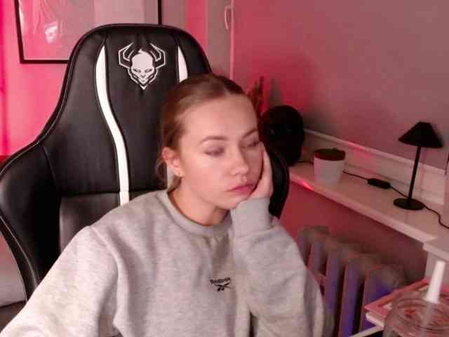hollyBB