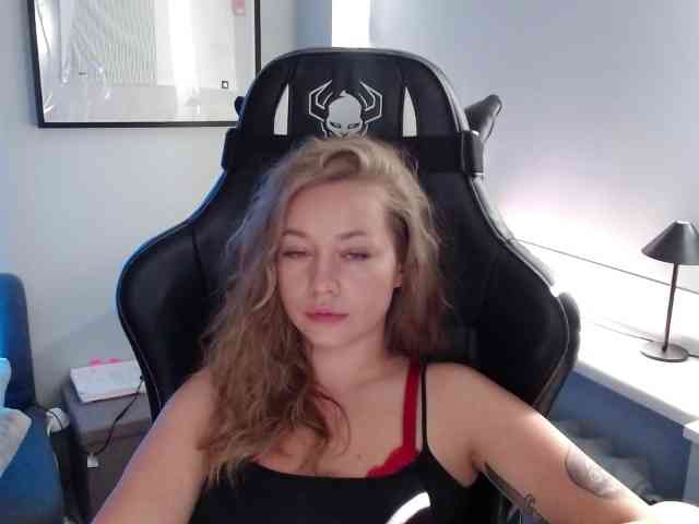 hollyBB