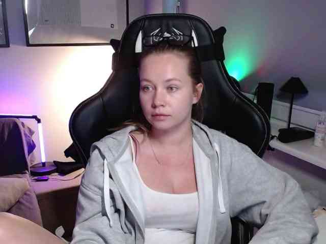 hollyBB