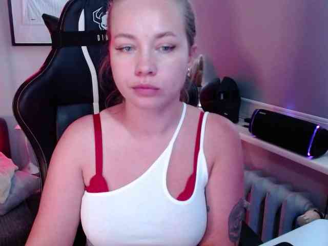 hollyBB