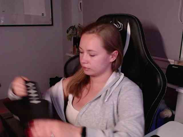 hollyBB