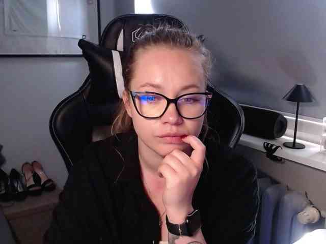 hollyBB