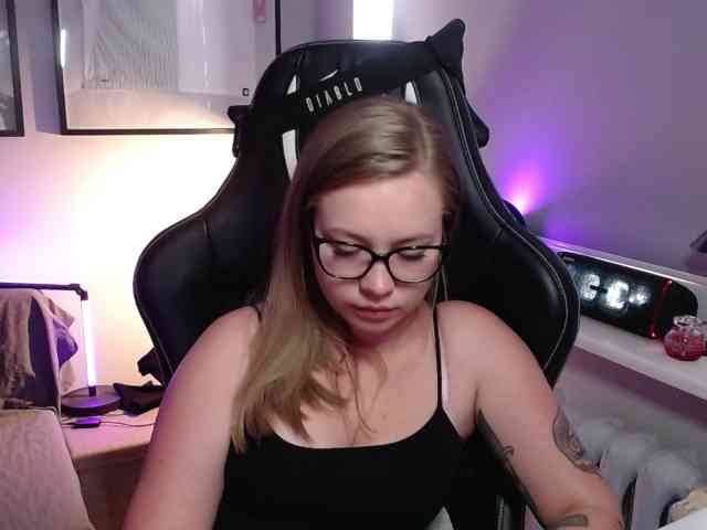hollyBB