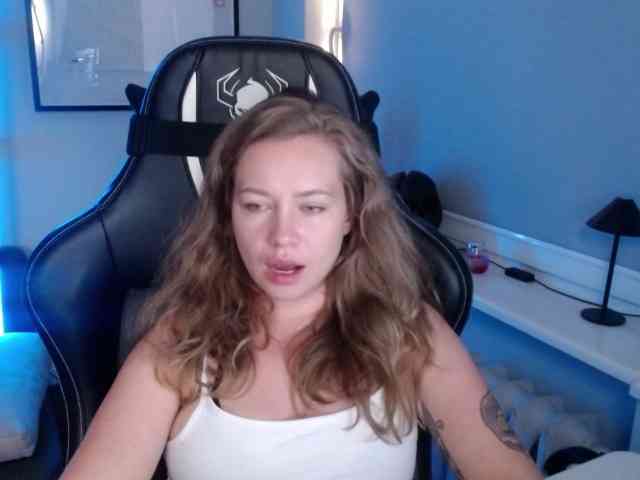 hollyBB